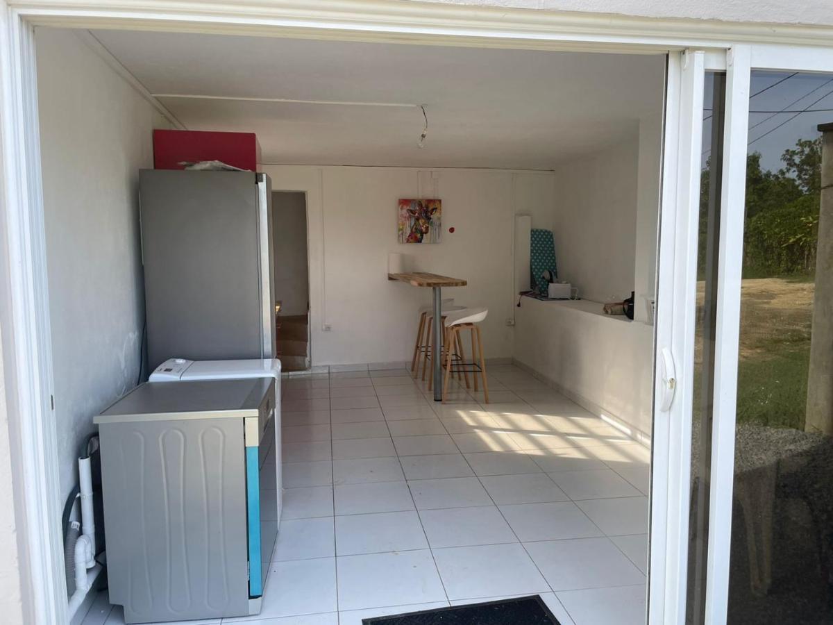 Ferienwohnung La Petite Girafe Baie-Mahault Exterior foto